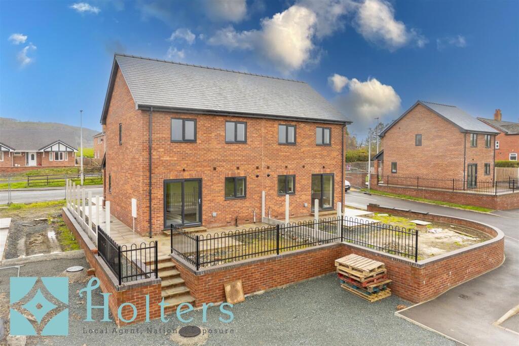 House in Llandrindod Wells, Cilmery - View 2