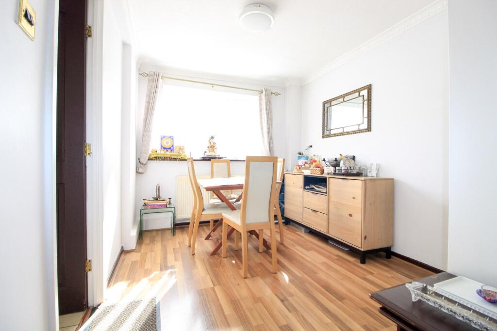 House in Twickenham - View 4