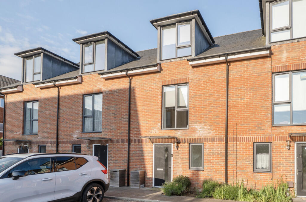 Main image of property: North Mead, Chichester, PO19