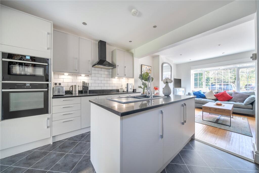 Abbey Street, Farnham, Surrey, GU9 photo 3