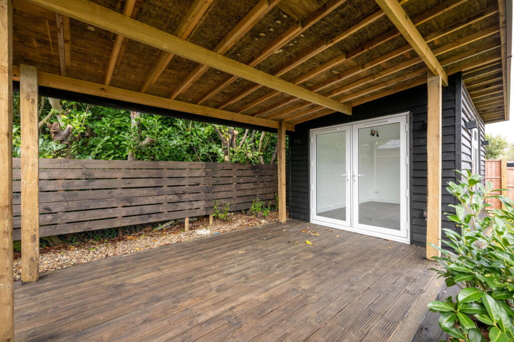 Additional image 42 of Park Rise Close, Harpenden, Hertfordshire, AL5 3AW