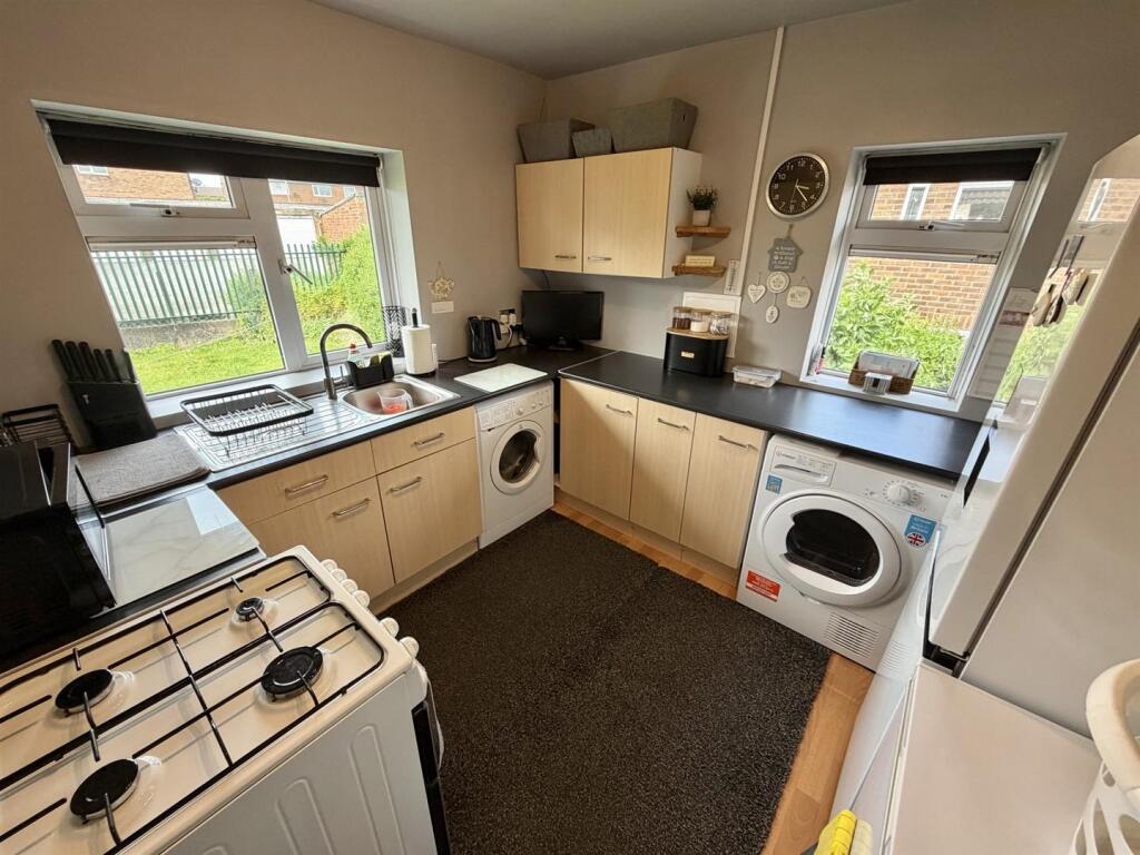 Northway, London Park, Mirfield photo 4
