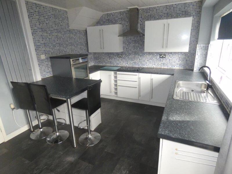 14, Bradbury Court, Whitley Bay photo 3