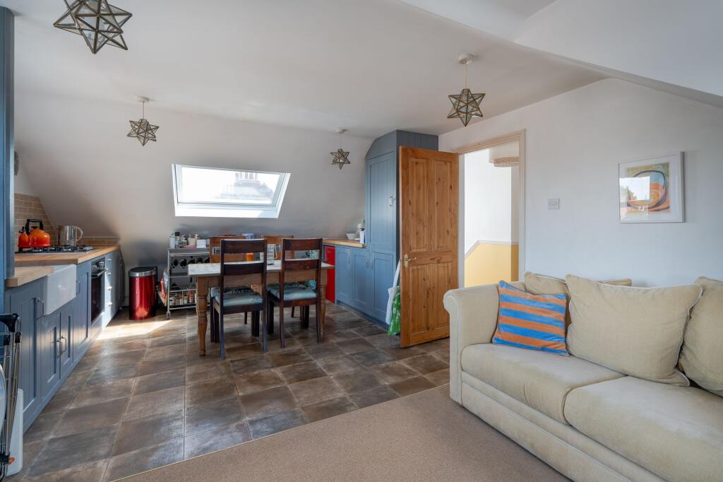 Apartment in Oxford - More