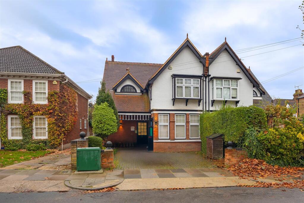 Main image of property: PRESTON ROAD, Westcliff-On-Sea