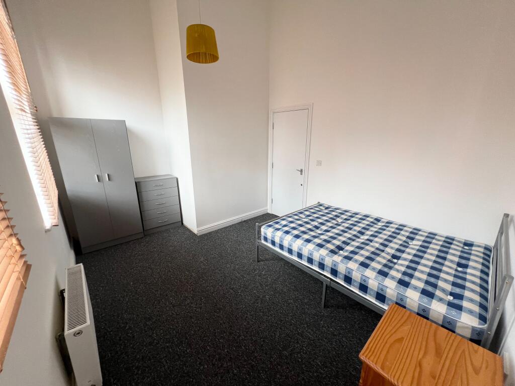 4 bedroom terraced house for rent