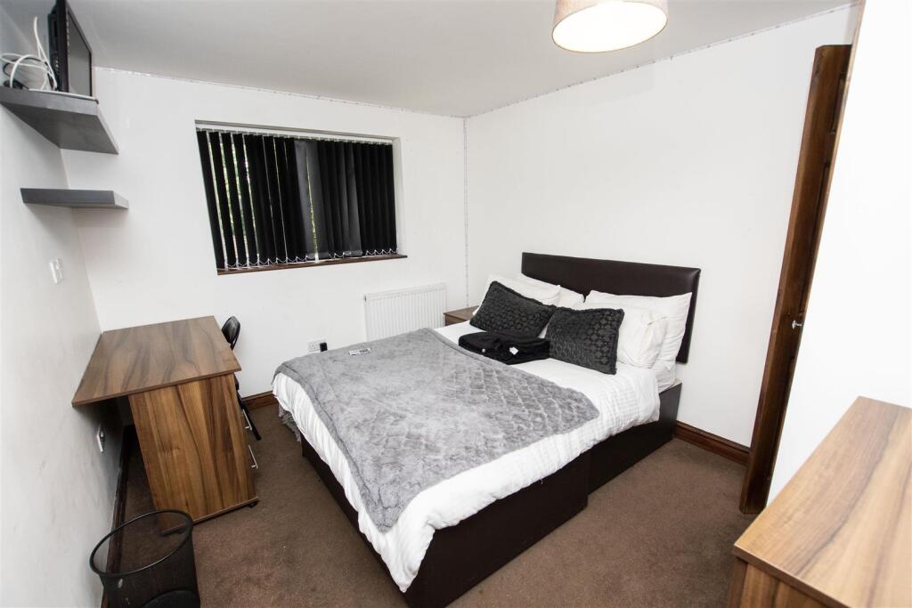 Heeley Road, Birmingham, B29 photo 4