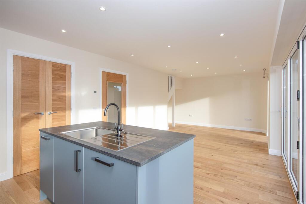 House in Galashiels - View 4