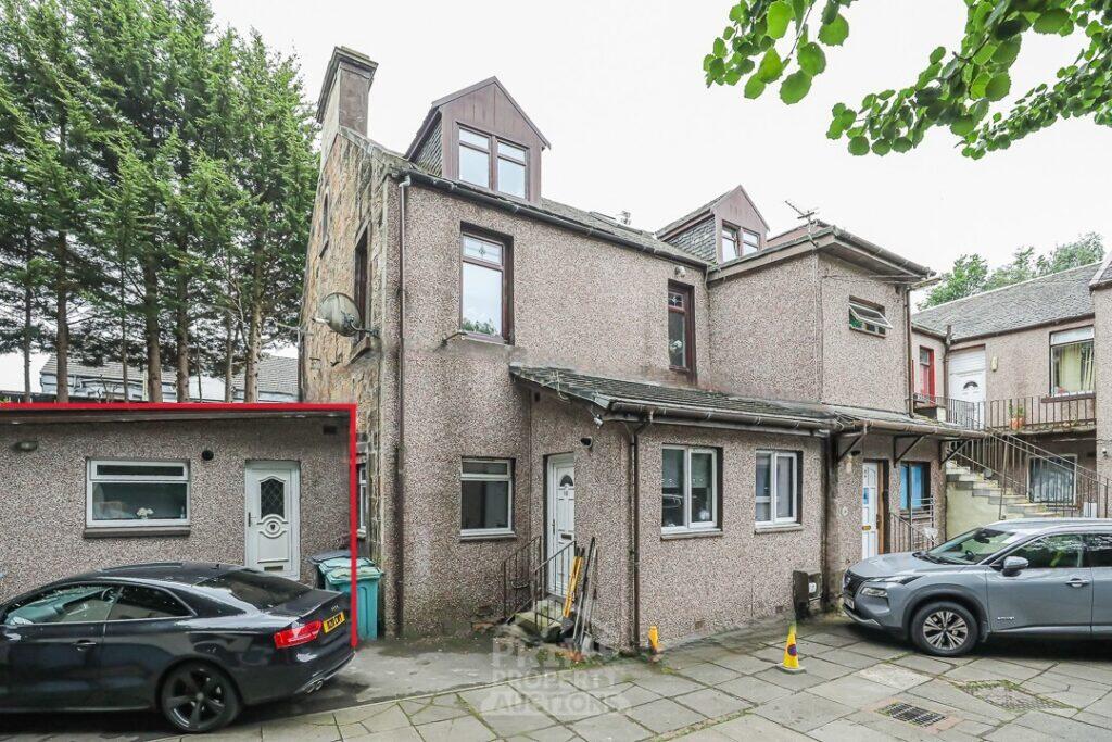 Main image of property: 9C Holytown Road, Bellshill, ML4 1ED