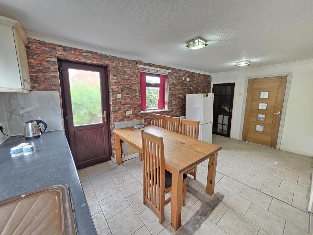 House in Birmingham, West Midlands - View 2