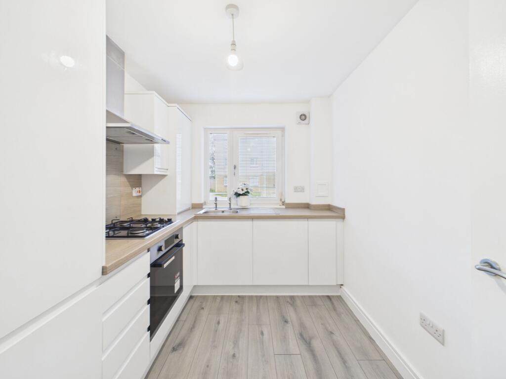 Apartment in Hamilton, Low Waters - More