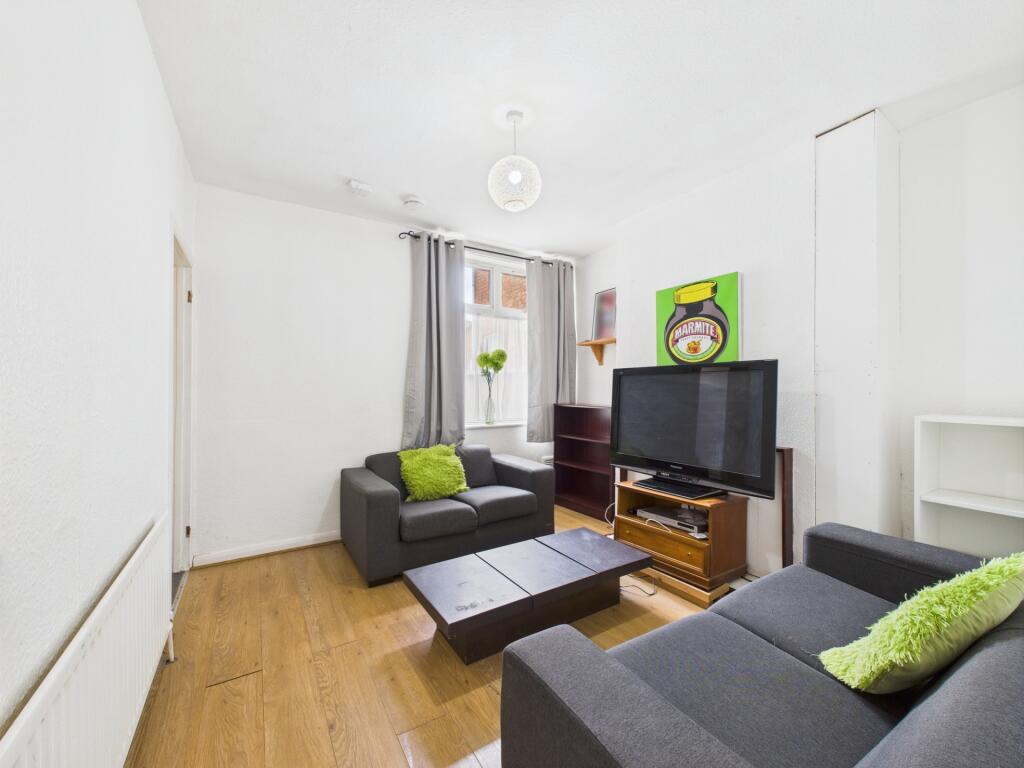 Byron Street, Poets Corner, NN2 7JD photo 4