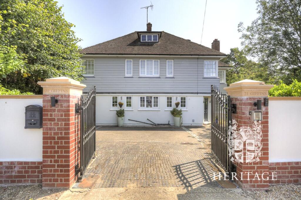 Main image of property: Marshalls Road, Braintree, Essex, CM7