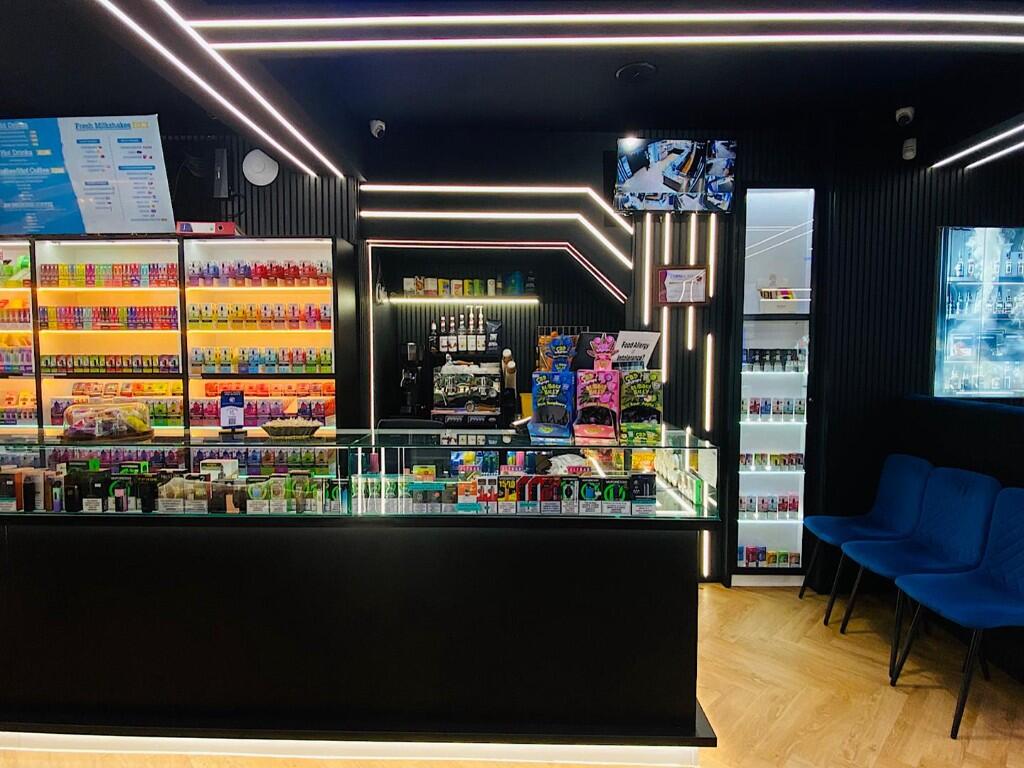 Cafe for sale in Leasehold Vape Store & Dessert Cafe, Mansfield Road,  Nottingham, Nottinghamshire, NG1 3FN, NG1