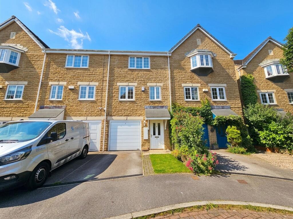 Main image of property: The Courtyard, Fenay Bridge, HD8