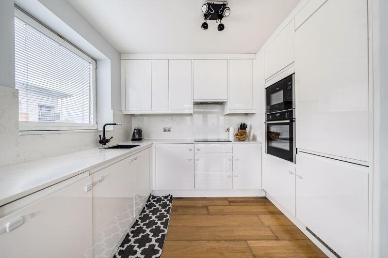 Main image of property: Sheerness Mews, Galleons Lock, E16