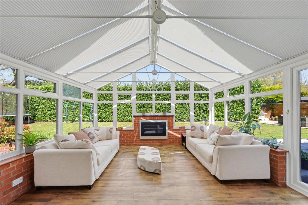 Coleridge Close, Taverham, Norwich, Norfolk, NR8 photo 3