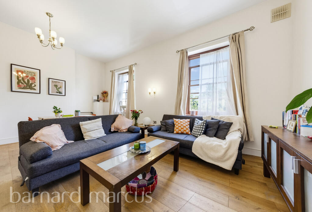 Main image of property: Addiscombe Road, CROYDON