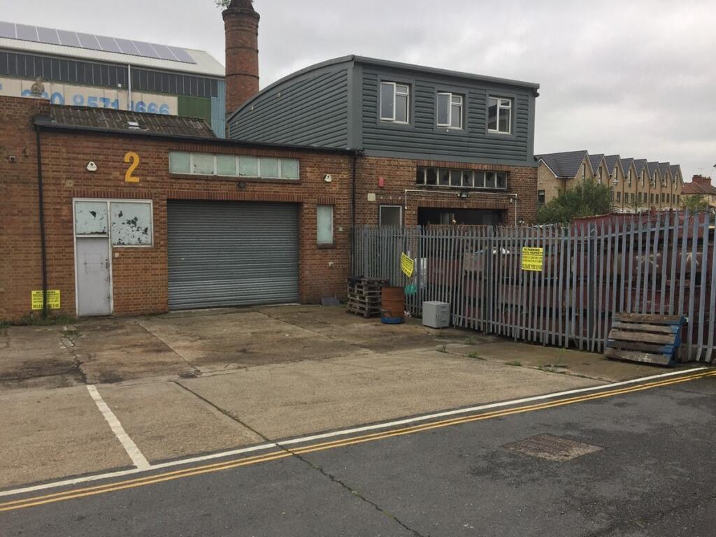 Waterside Trading Centre Unit 2 1.JPG