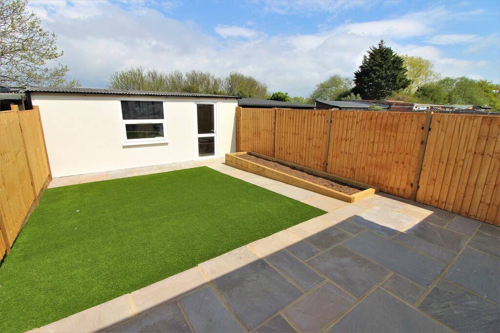Hayling Avenue, Baffins photo 3