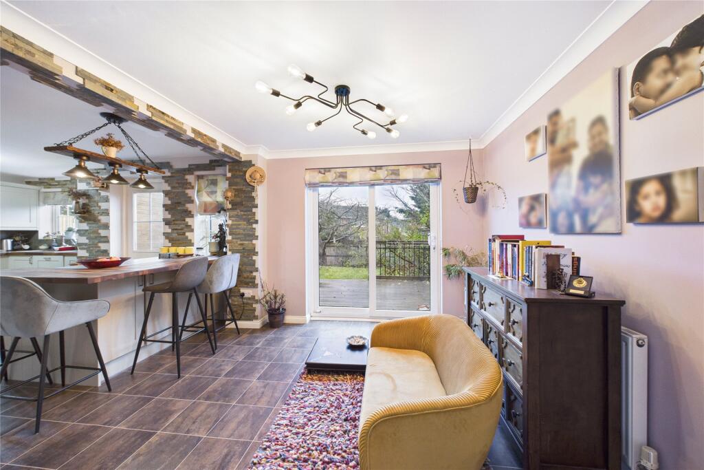 Barrington Way, Reading, Berkshire, RG1 photo 5