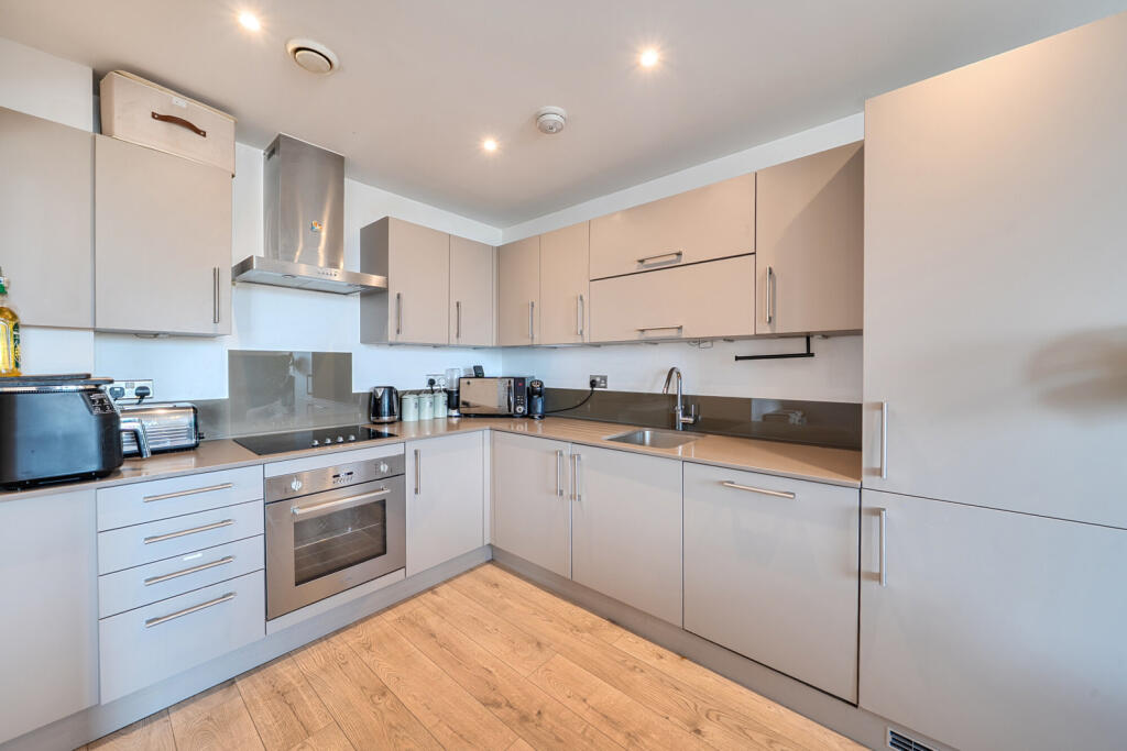 Apartment in London - View 2