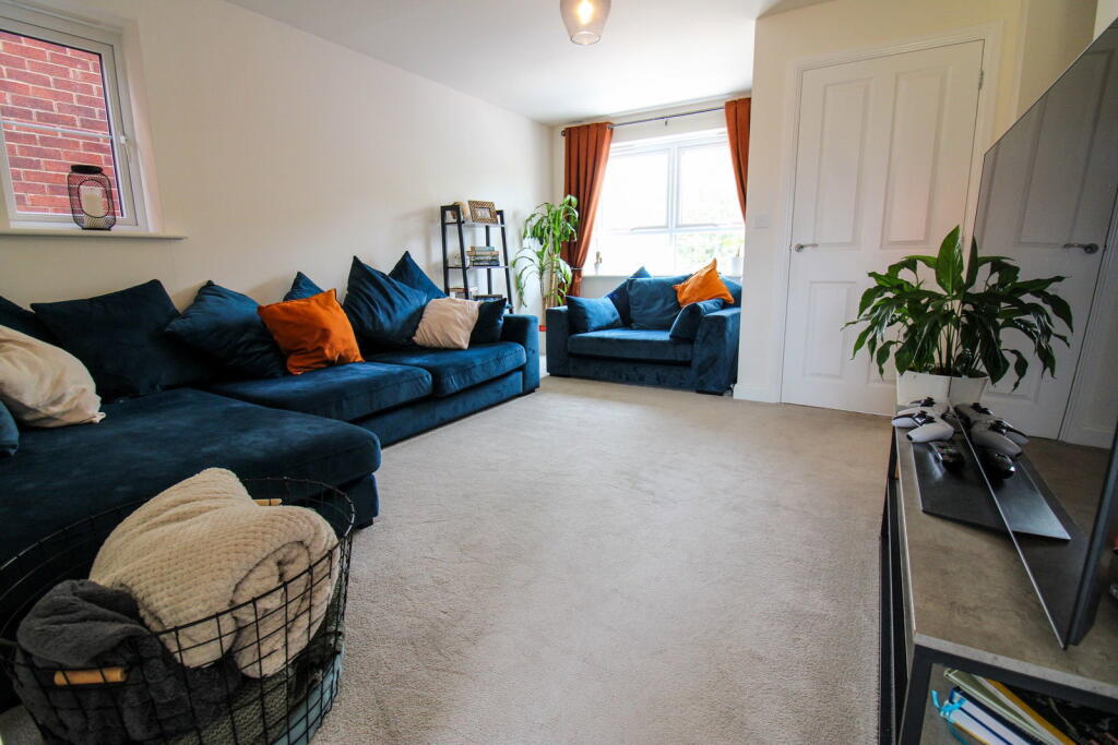 House in Doncaster - View 5