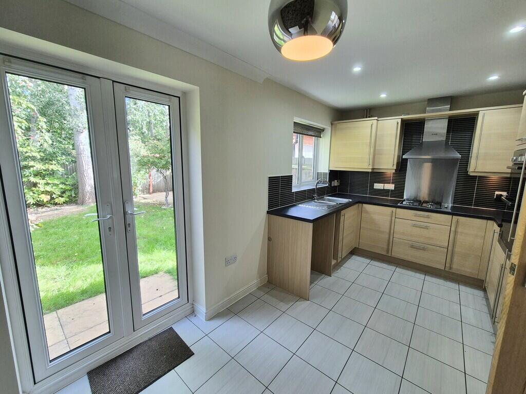 House in Nottingham - View 4