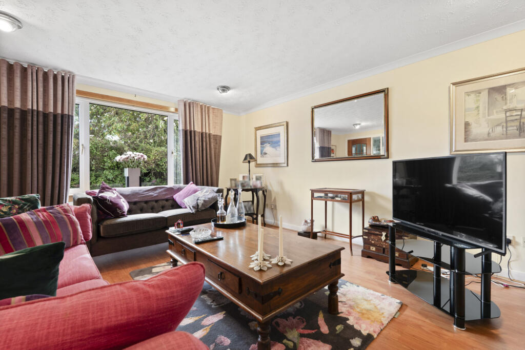 House in Paisley, Renfrewshire - View 3