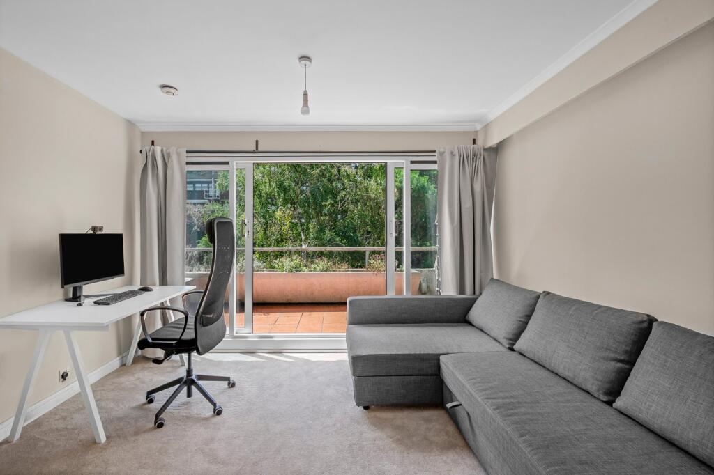 Main image of property: Archery Steps, 
St. Georges Fields, W2