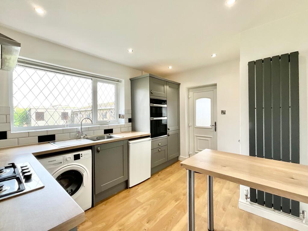 House in Stoke-on-Trent - More