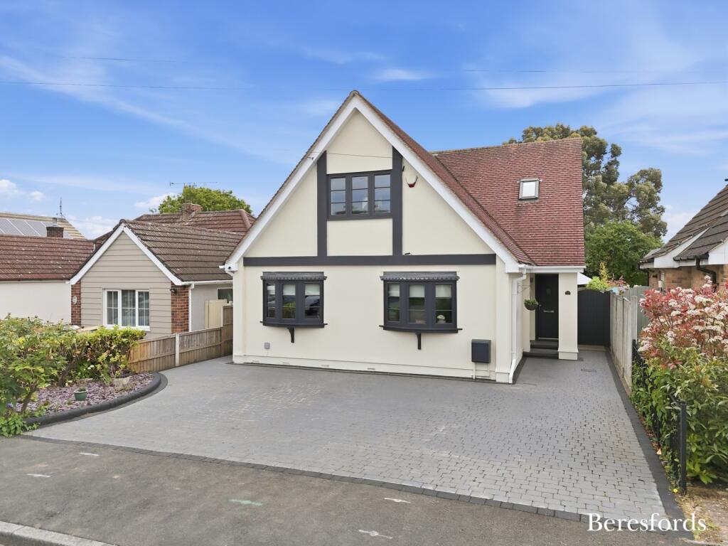 Main image of property: Lindon Road, Wickford, SS11
