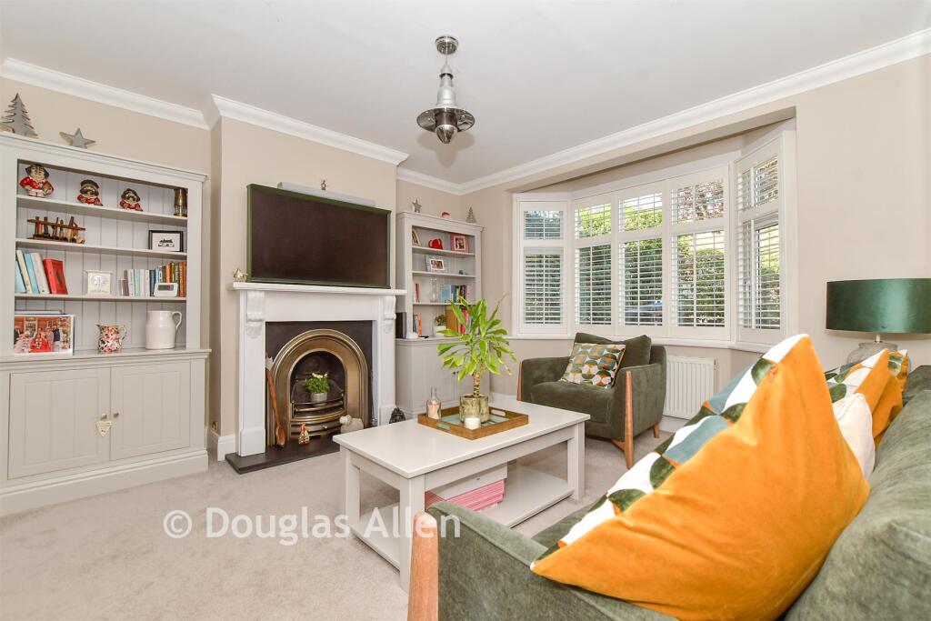 House in Epping Forest, Buckhurst Hill - View 4