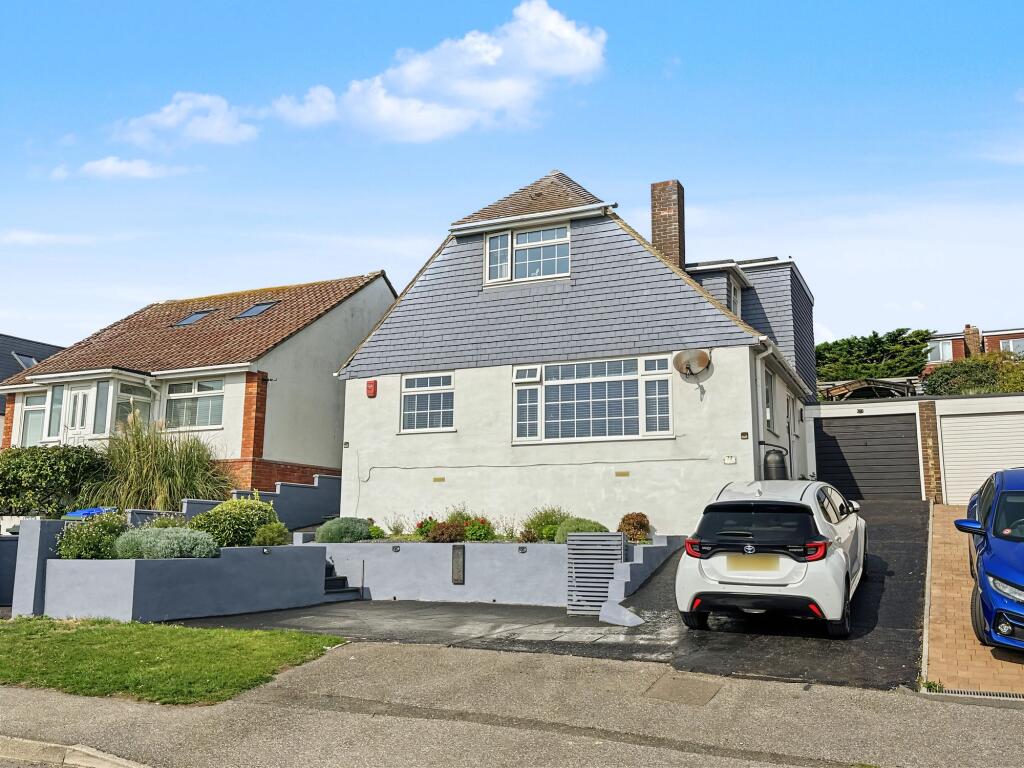 3-bed detached on Cissbury Crescent, Saltdean, BN2 8RH, £575,000