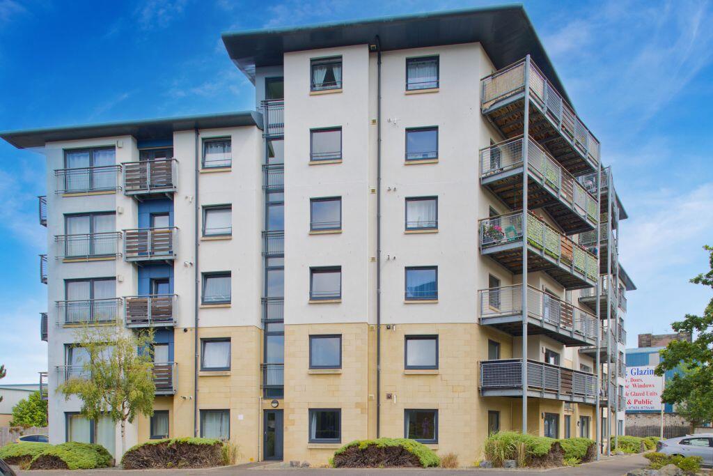 Main image of property: 32/7 Pefferbank, Edinburgh, EH16 4FG