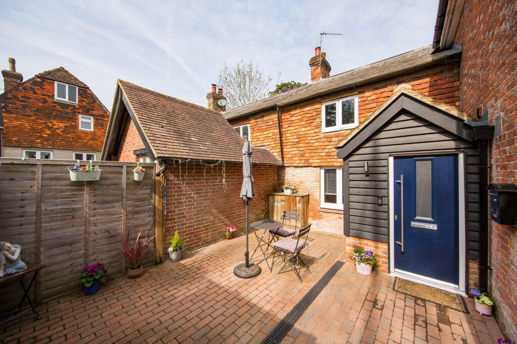 Main image of property: Langton Green, Tunbridge Wells, TN3 0EG