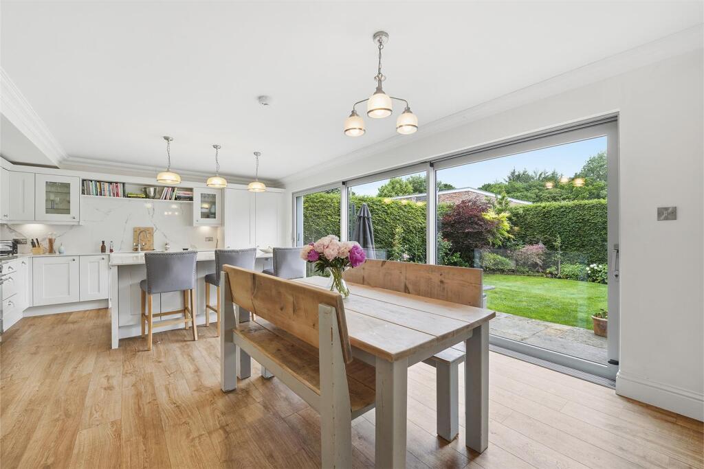 Bollin Grove, Prestbury, Macclesfield - View 3