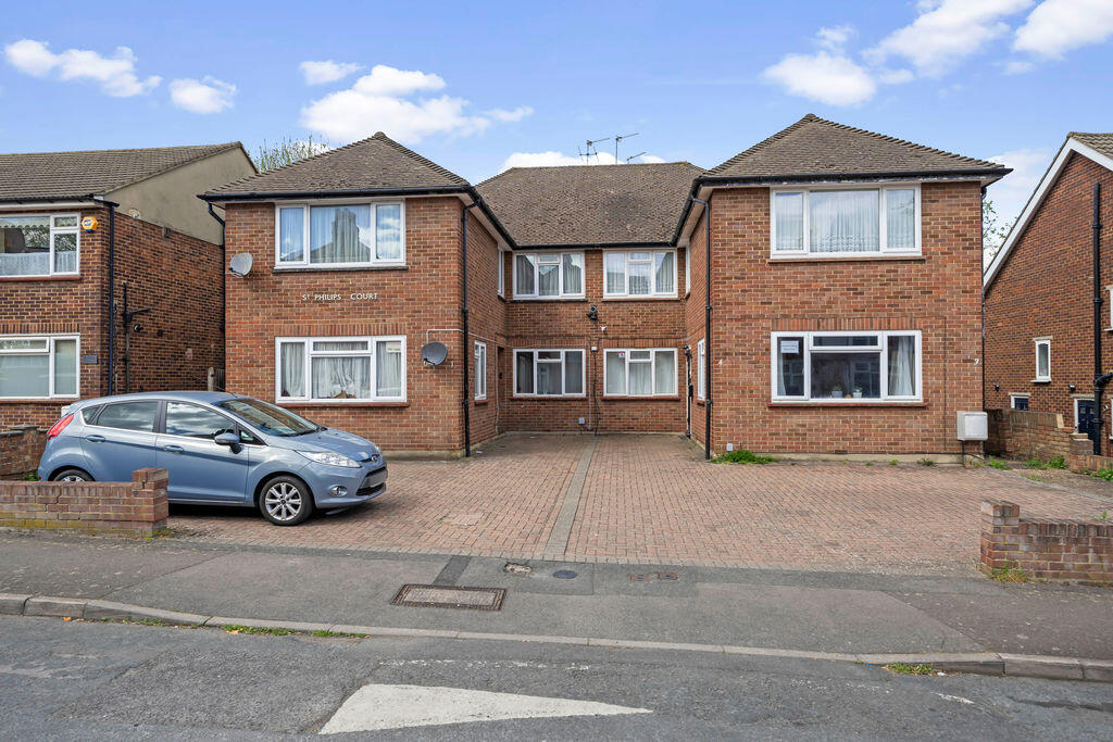 Main image of property: 17 St. Philips Avenue, Worcester Park