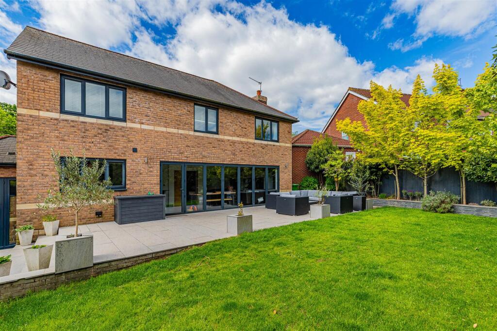 Property photo 11