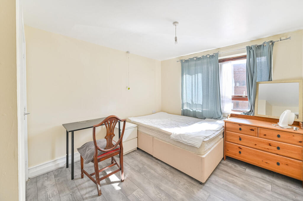 Apartment in London - View 5