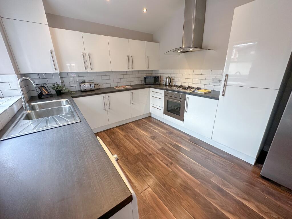 Esher Road, L6 6DF,  photo 3