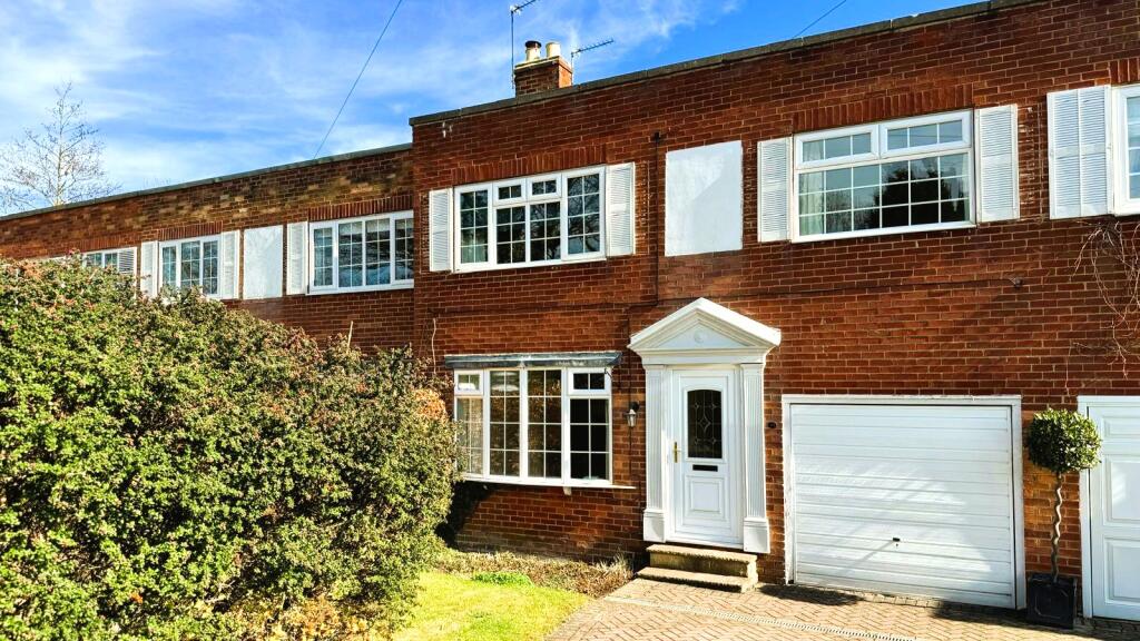Main image of property: Ashgarth Court, Harrogate, North Yorkshire