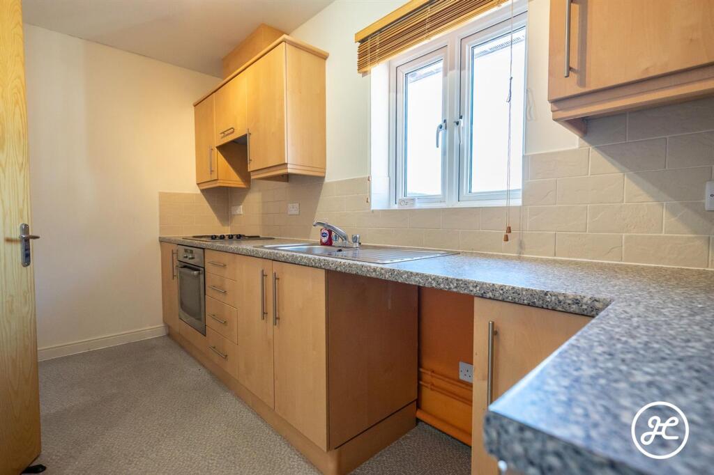 Apartment in Taunton - View 4