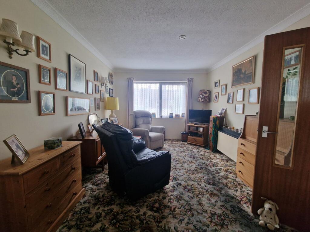 Apartment in Portsmouth - More