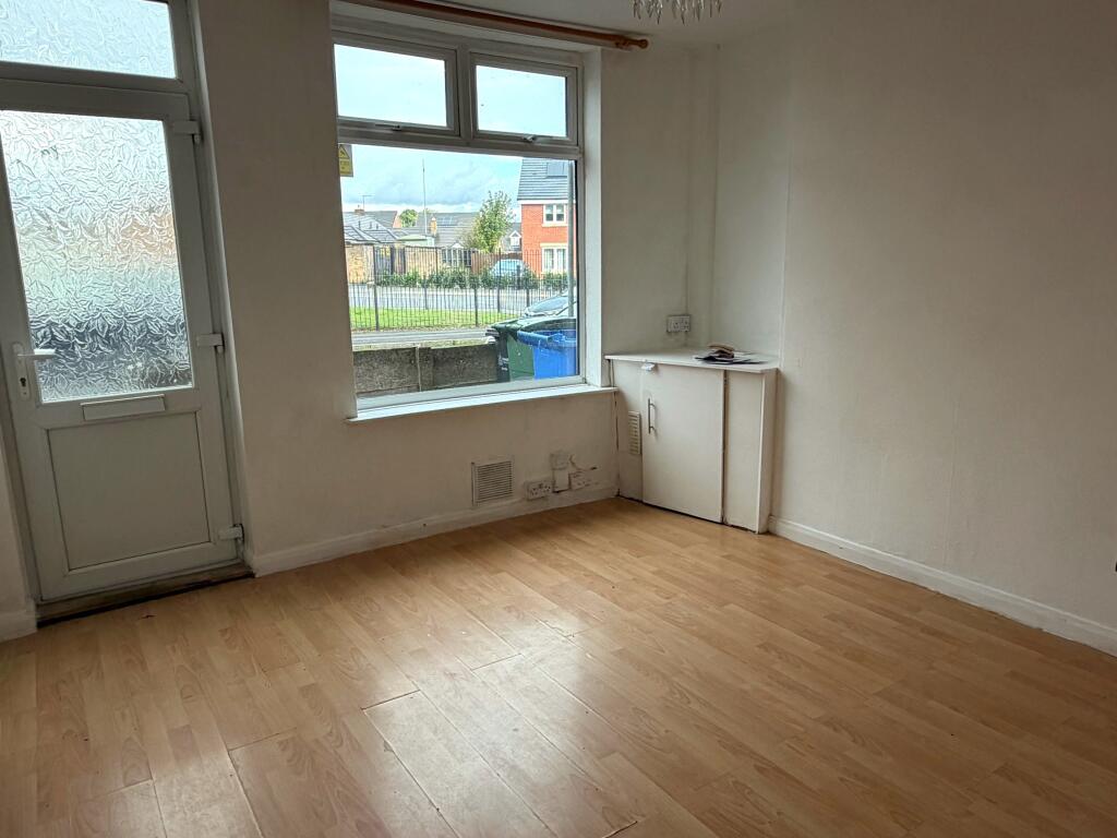 13 Arundel Drive, Mansfield, Nottinghamshire NG19 6AP photo 4
