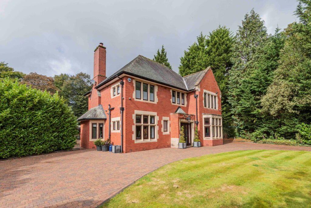 5-bed detached on Braeside, Markland Hill, Bolton, BL1 5AL, £2,250,000