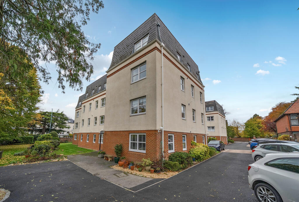 Main image of property: Moorend Park Road, Cheltenham, Gloucestershire, GL53