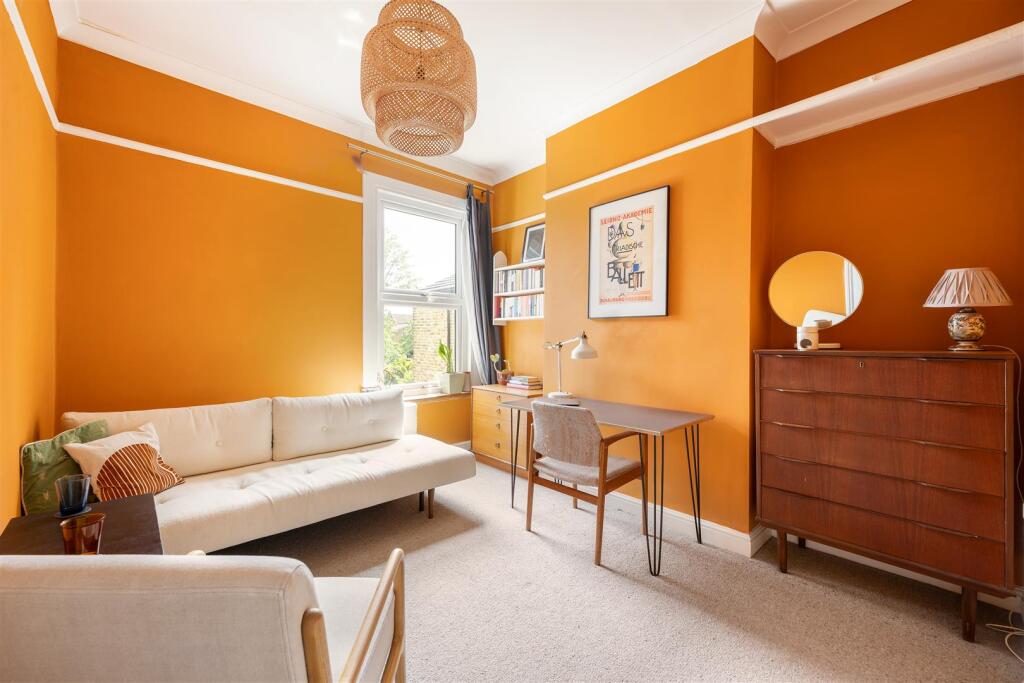 Apartment in London - View 5