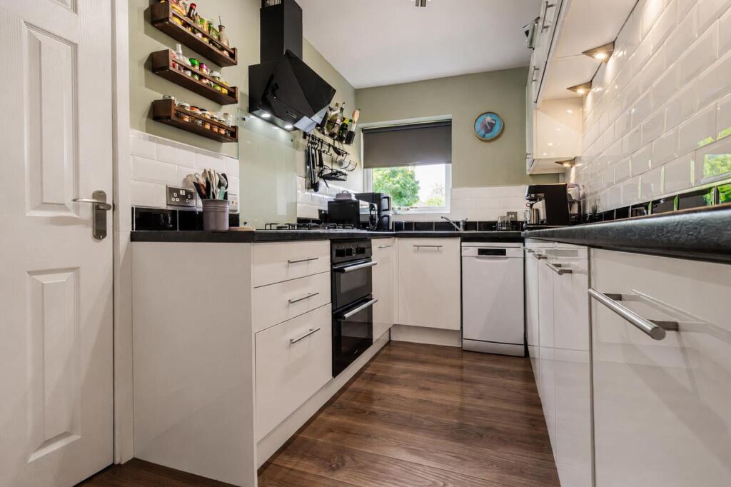 Apartment in Warwick, Milverton, Royal Leamington Spa - View 4