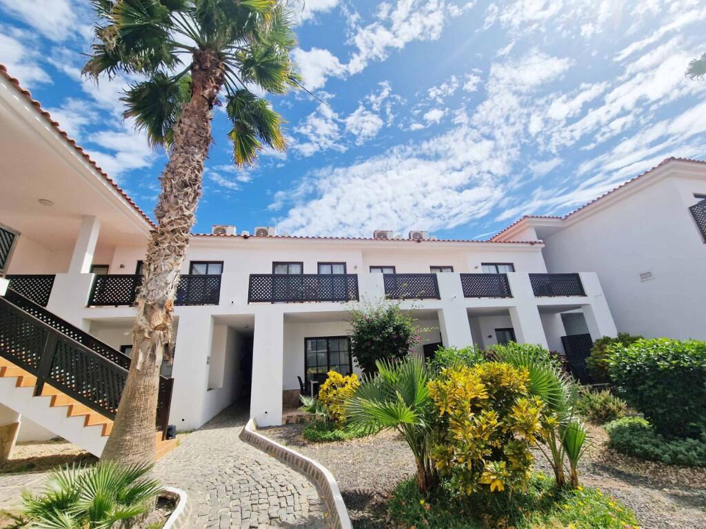 Main image of property: Sal